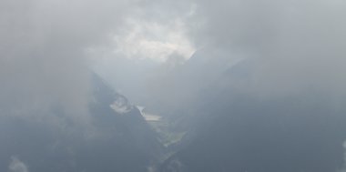Wolkentheater . . ., Bild 2/2