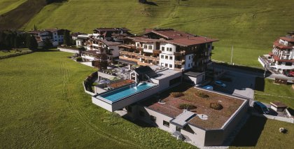 -de-hotel-tuxertal-wanderhotel-goldenerherbst bild#2