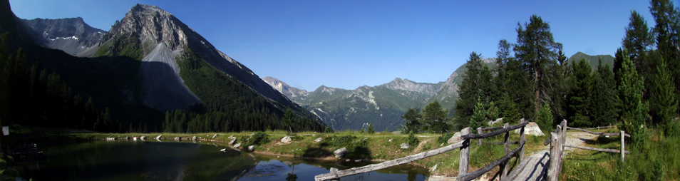 Panoramablick auf das Zillertal